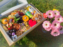 Load image into Gallery viewer, Brunch Box