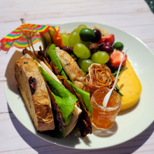 Load image into Gallery viewer, Elite Picnic Box