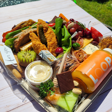 Load image into Gallery viewer, Elite Picnic Box